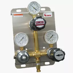 Stainless steel pressure differential automatic switchover with brass internals for ultra-high purity gas applications