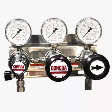 Brass pressure differential switchover for ultra-high pressure gas applications