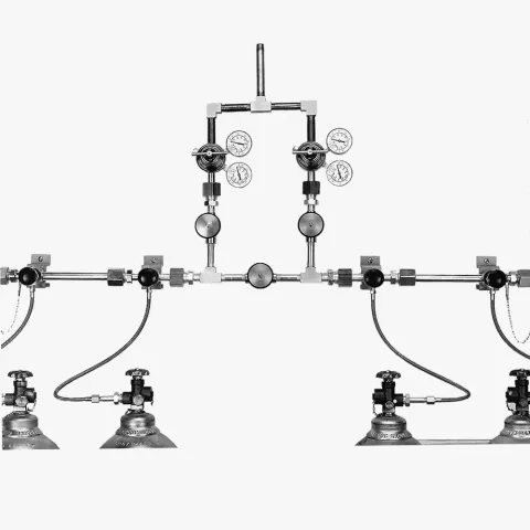 High flow pressure differential switchover for industrial gas applications