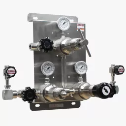 Stainless steel high flow pressure differential switchover for high purity gas applications